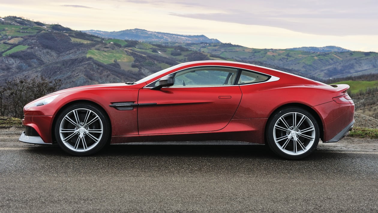 【シークレット】 Aston Martin Vanquish Aston Martin Vanquish (2012 - 2018, Mk2): a V12 super GT great | evo